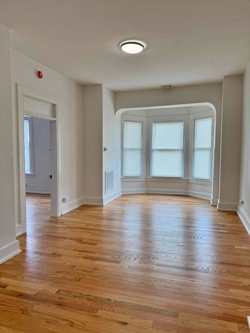 Apartment for rent at 361 W Market St, York, PA 17401