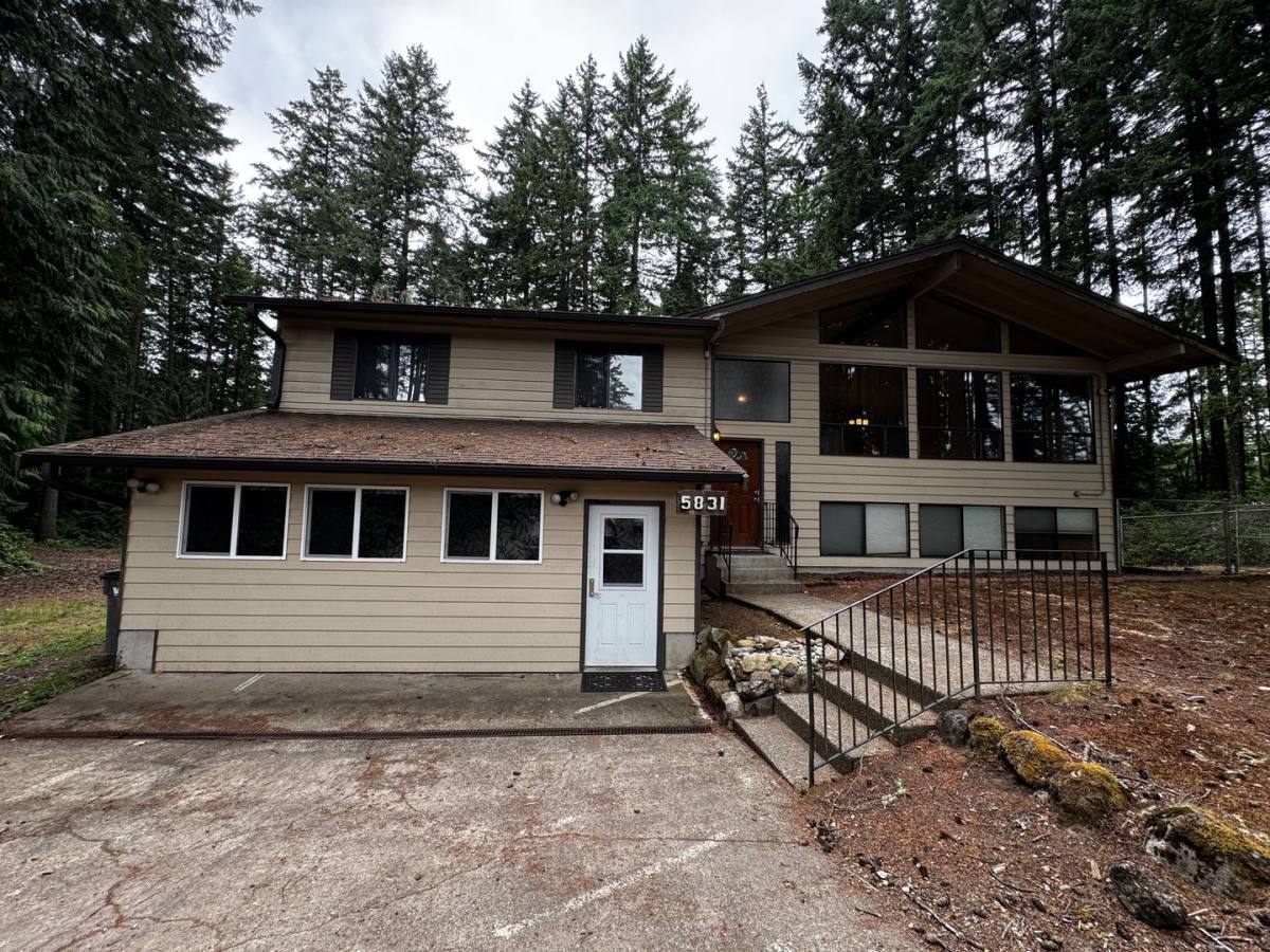 House for rent at 5831 Newberry Hill Rd, Silverdale, WA 98383
