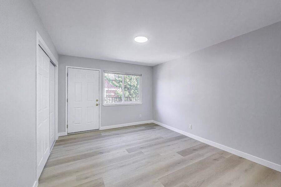Townhouse for rent at 654 Vernon St #4, Oakland, CA 94610