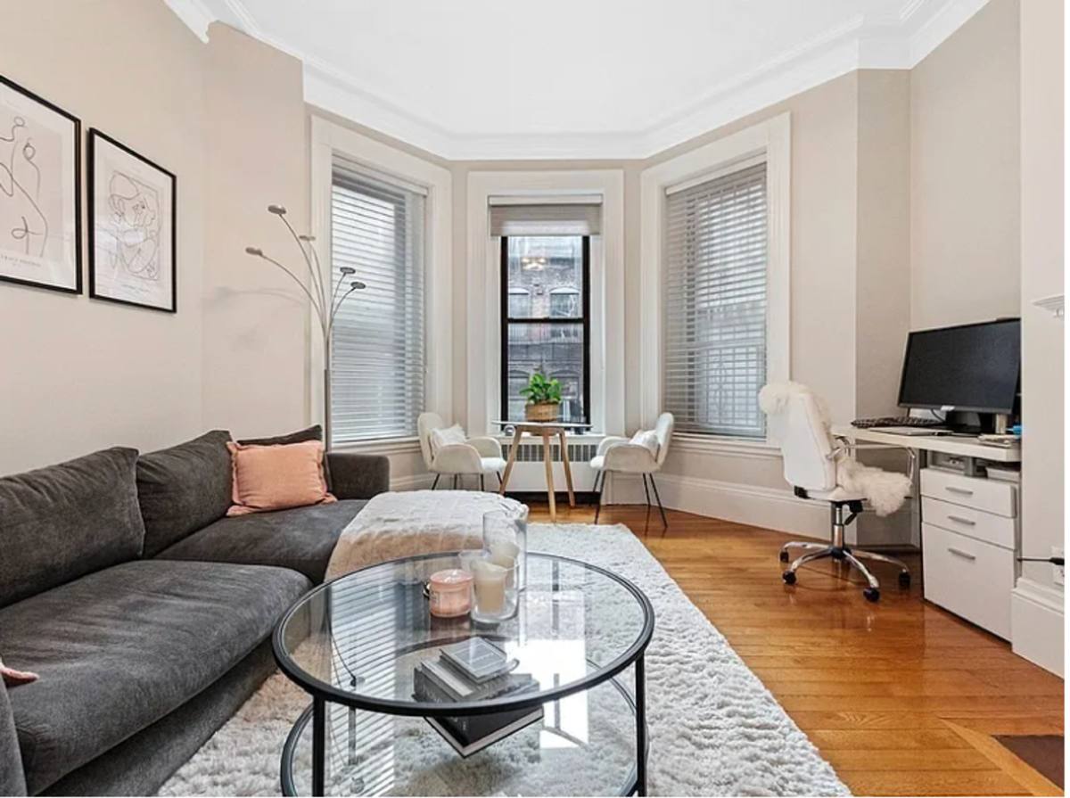 Apartment for rent at 271 Dartmouth St, Boston, MA 02115