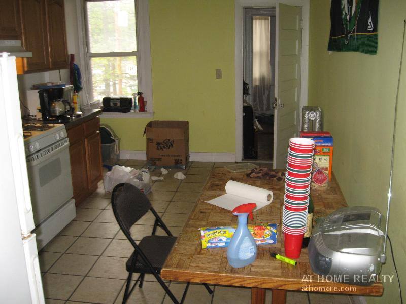 Apartment for rent at 1905 Beacon #2F, Brookline, MA 02445
