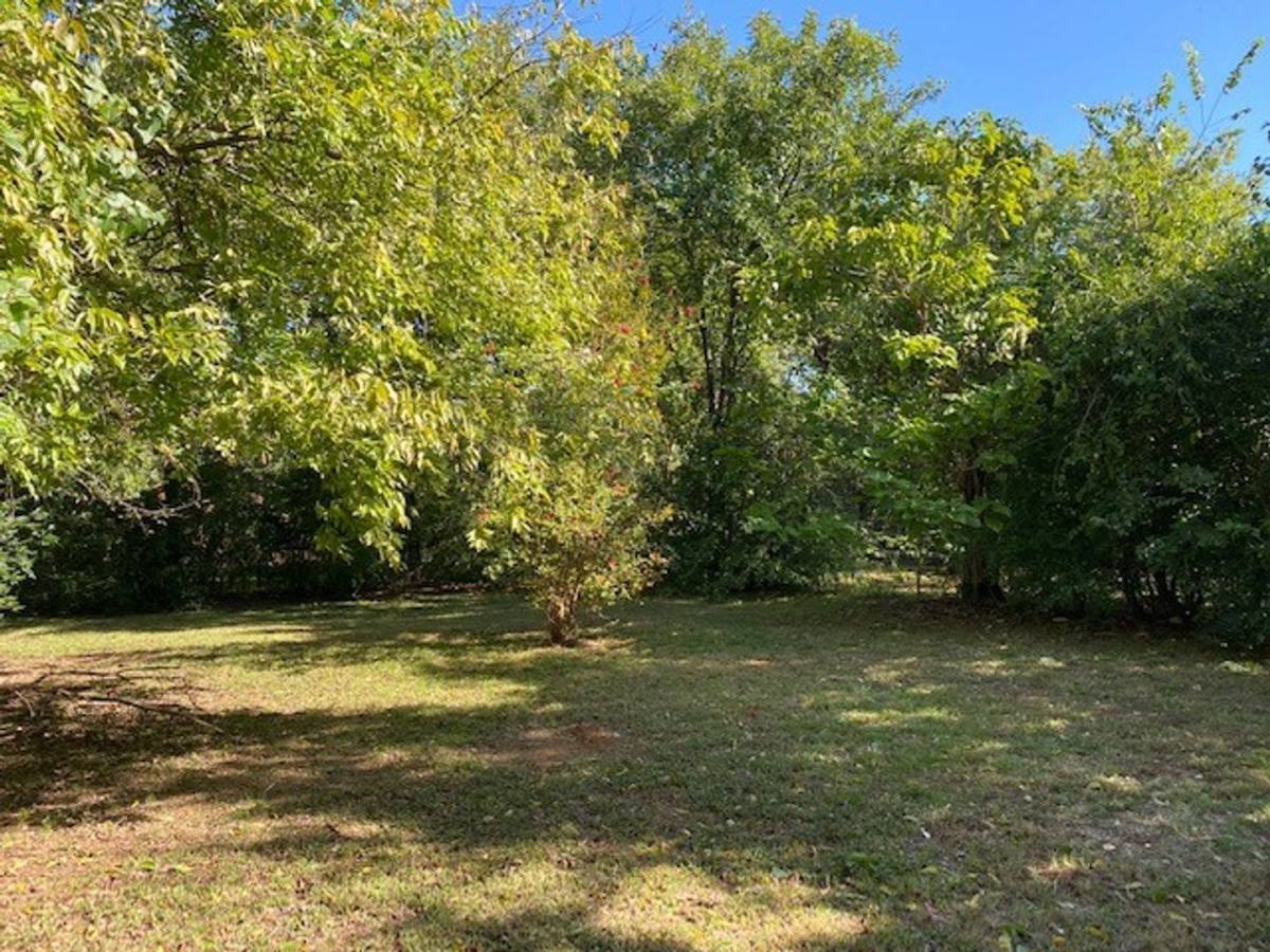 House for rent at 1035 W Star St, Denison, TX 75020