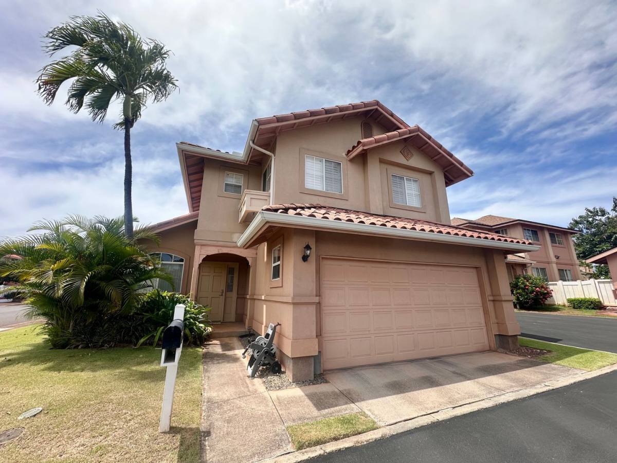 House for rent at 94-1076 Kikepa St, Waipahu, HI 96797