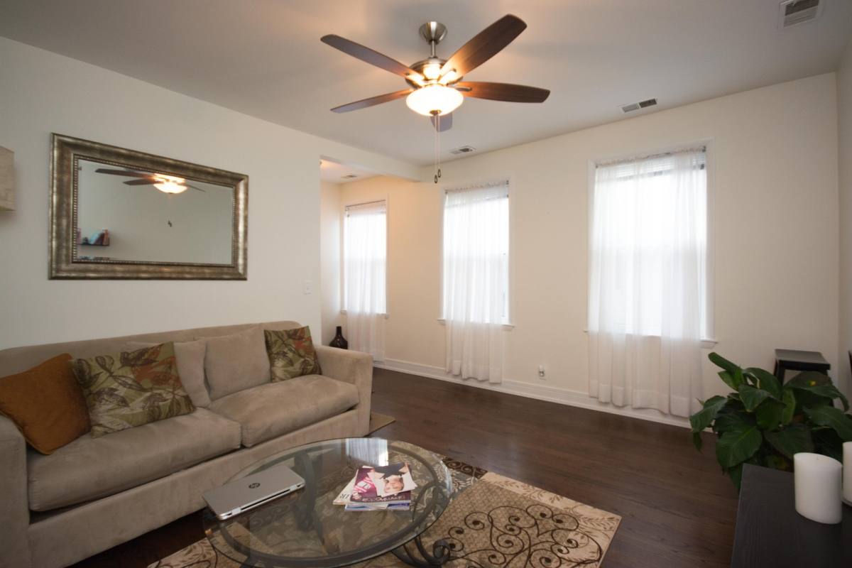 Apartment for rent at 2253 Janssen #1R, Chicago, IL 60614