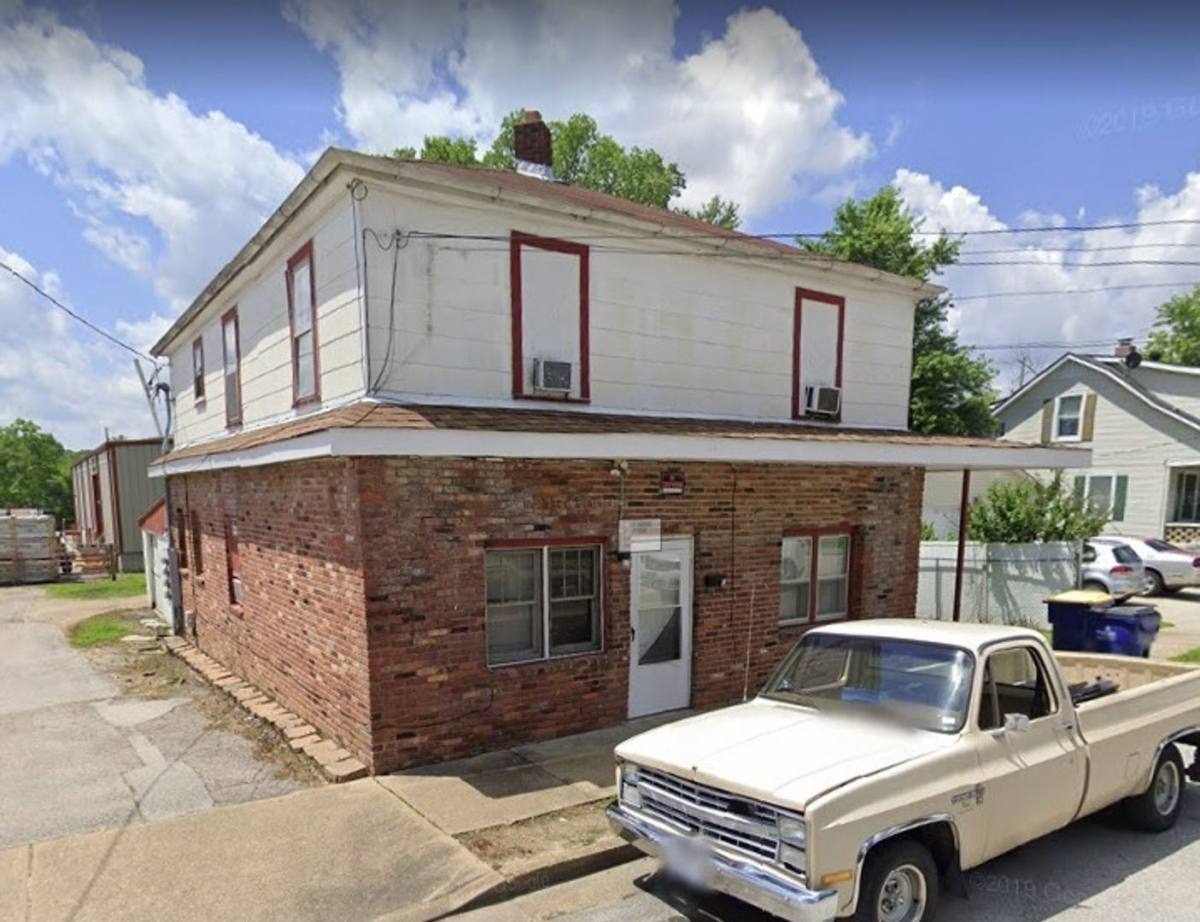 Apartment for rent at 202 W Park, Union, MO 63084