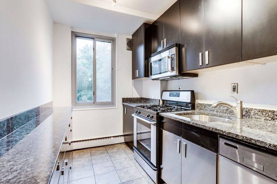 Apartment for rent at 4200 Cathedral Ave NW #515, Washington, DC 20016
