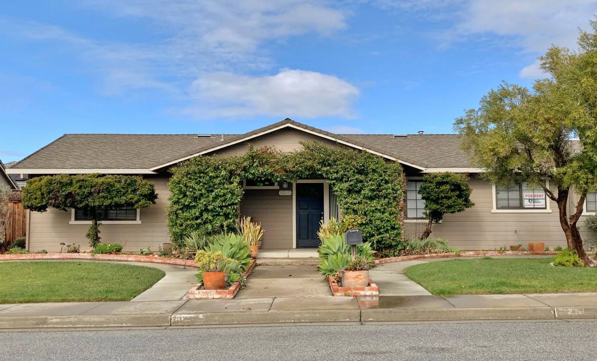House for rent at 1250 Sawtooth Dr, Hollister, CA 95023