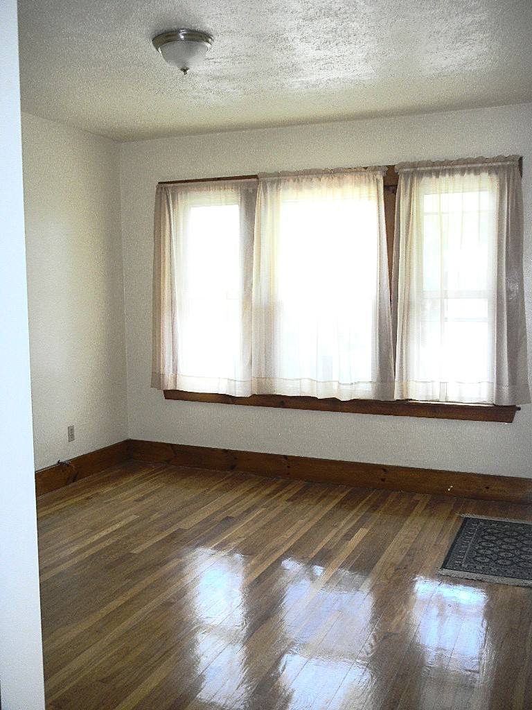 House for rent at 3965 Washington St #1L, Roslindale, MA 02131