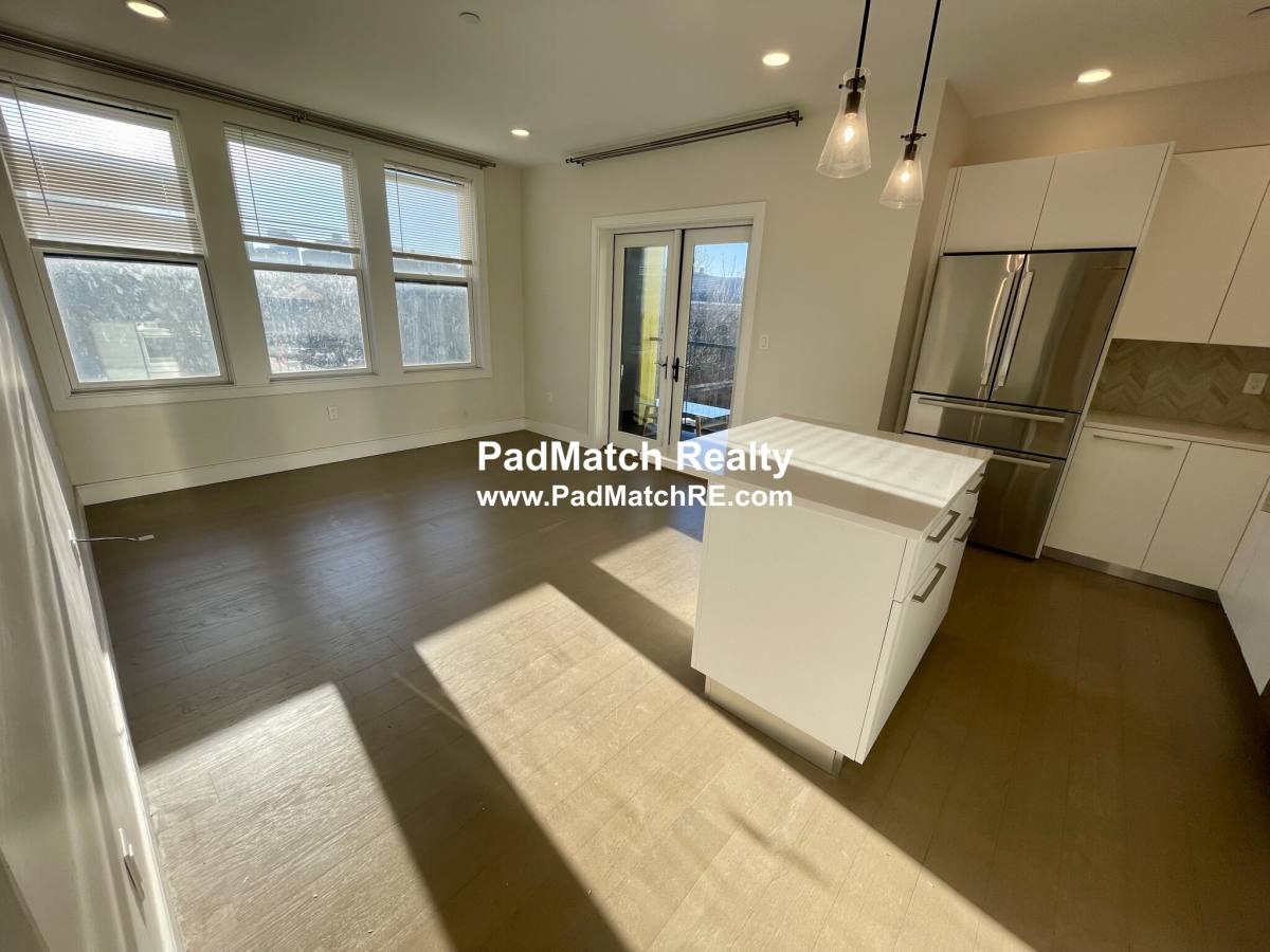 Apartment for rent at 8 Winthrop St #303, East Boston, MA 02128