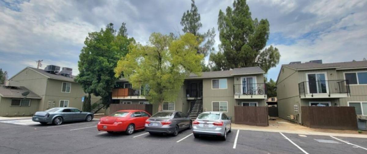 Apartment for rent at 2025 E Pontiac Way, Fresno, CA 93726