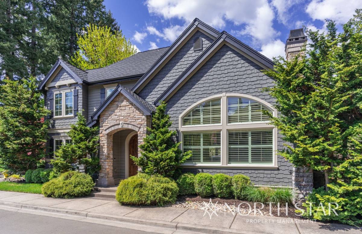 House for rent at 18086 Jenifers Way, Lake Oswego, OR 97035
