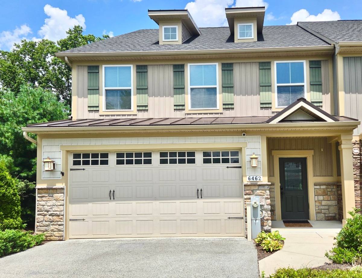 Townhouse for rent at 6462 Park Forest Circle, Elkridge, MD 21075
