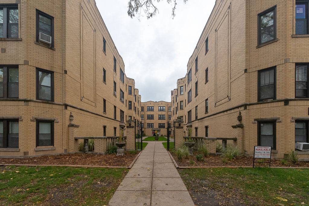 Apartment for rent at 3815 Greenview #WA10, Chicago, IL 60613