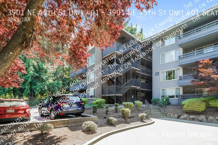 Apartment for rent at 3901 NE 45th St #401, Seattle, WA 98105