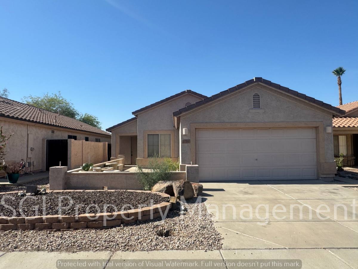House for rent at 1731 W Hiddenview Dr, Phoenix, AZ 85045