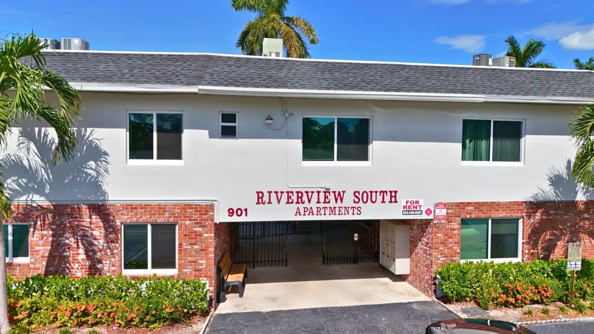 Apartment for rent at 901 NE 18th Court, Fort Lauderdale, FL 33305