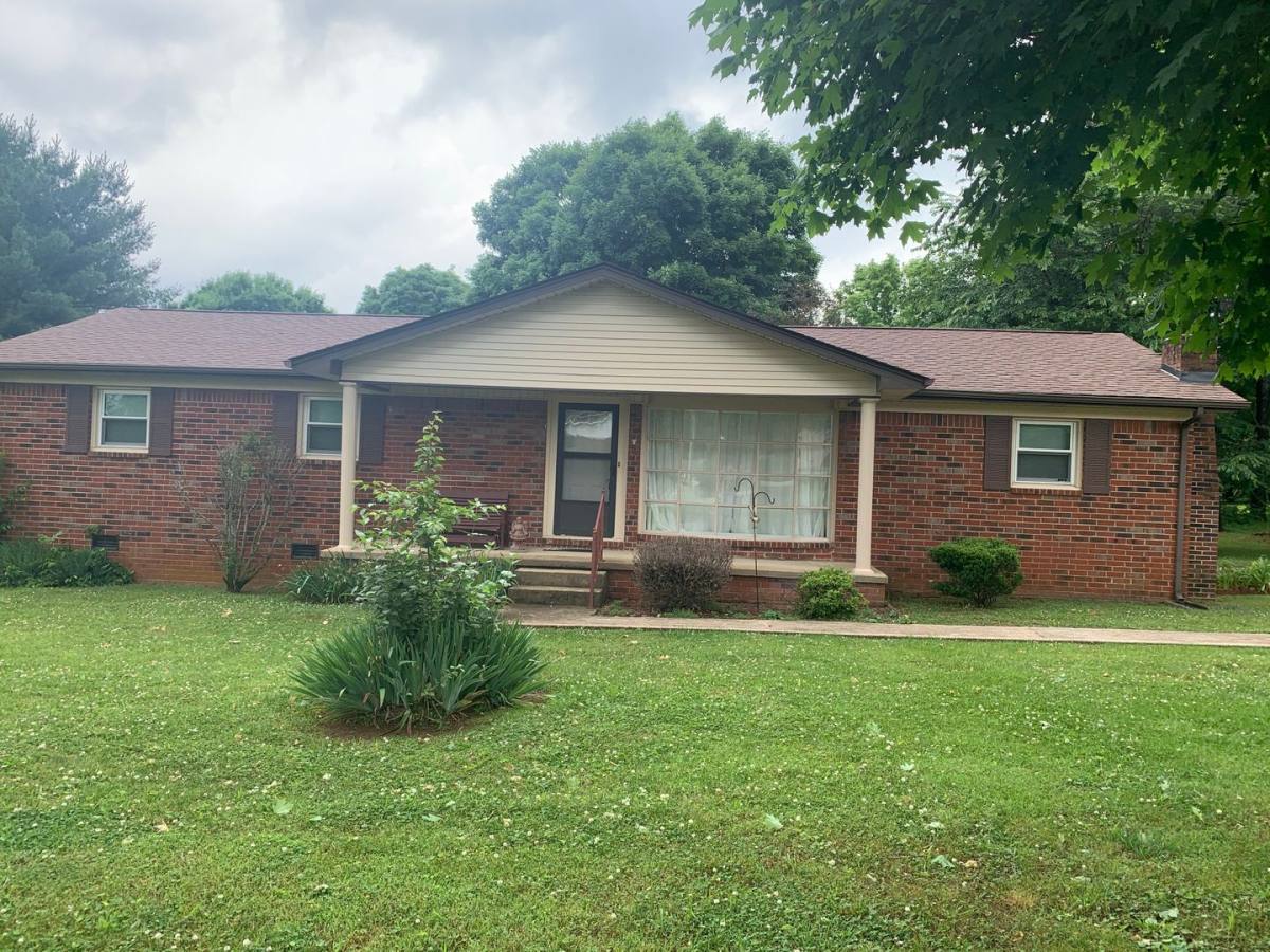 House for rent at 306 Woodland Dr, Decherd, TN 37324