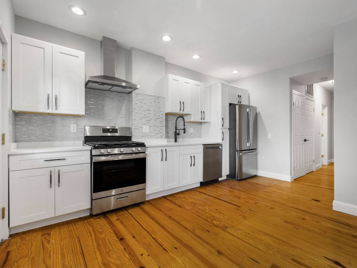 Apartment for rent at 114 Woodstock St #3, Somerville, MA 02144