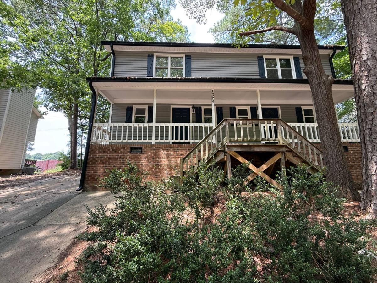 Townhouse for rent at 5624 Thea Lane #B, Raleigh, NC 27606