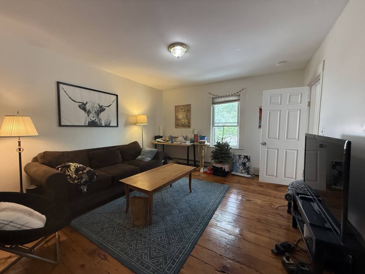 89 Arsenal St, Watertown, MA 02472
