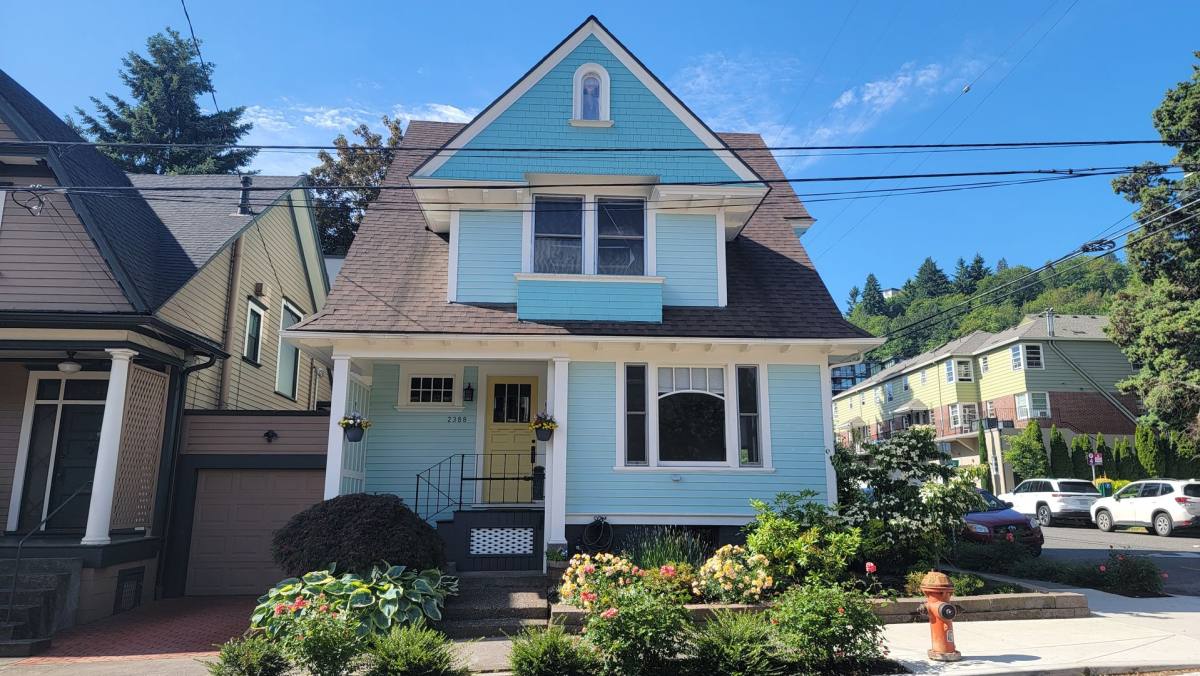 Apartment for rent at 2388 NW Kearney St, Portland, OR 97210