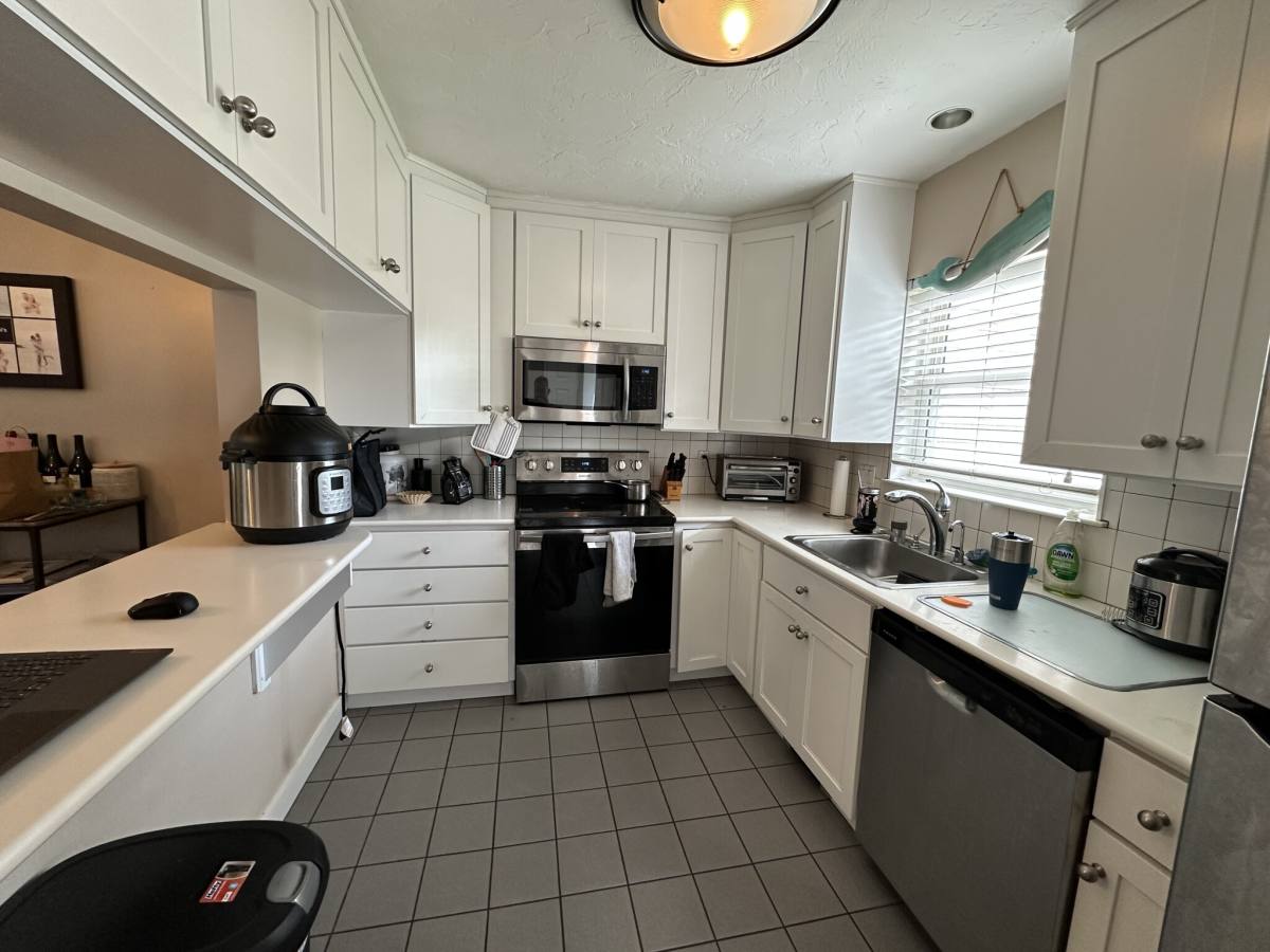 Townhouse for rent at 2249 Commonwealth Ave, Auburndale, MA 02466