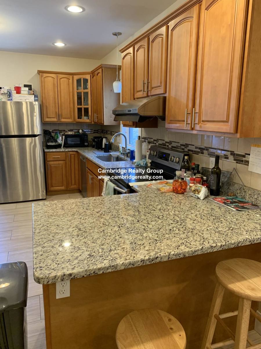 Apartment for rent at 14 Bay State Ave #2A, Somerville, MA 02144