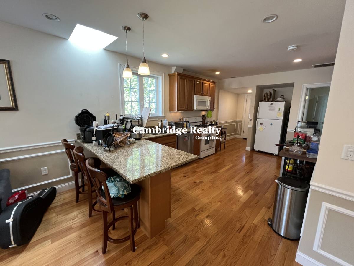 Apartment for rent at 614 Main St #2R, Medford, MA 02155
