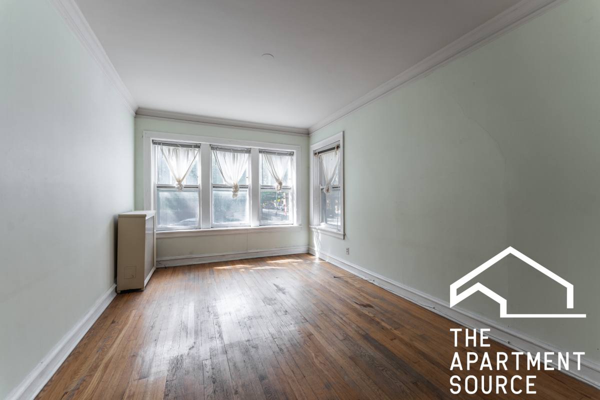 Apartment for rent at 1923 W Winnemac #2, Chicago, IL 60625