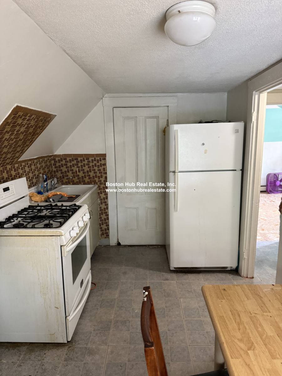 House for rent at 19 Newbern Ave #3, Medford, MA 02155