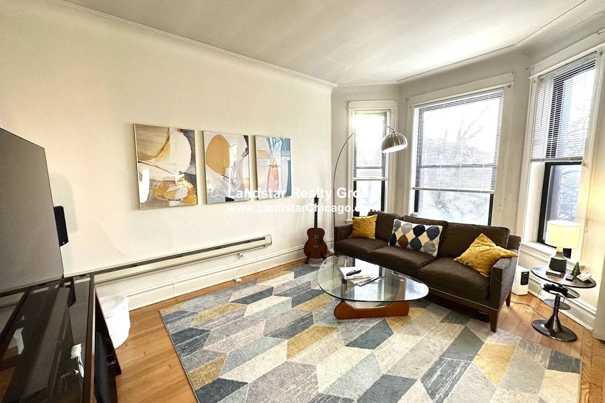 Apartment for rent at 2905 N Mildred #3, Chicago, IL 60657