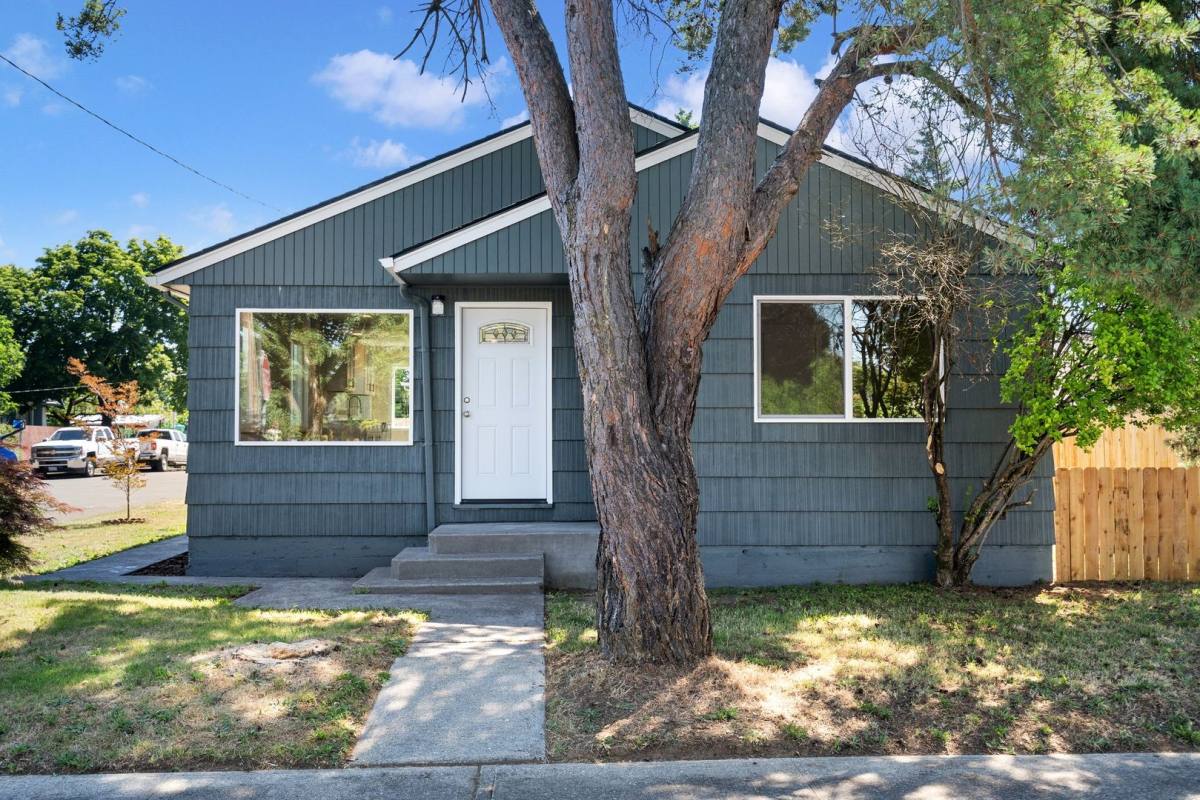 House for rent at 6302 SE 91st Ave, Portland, OR 97266