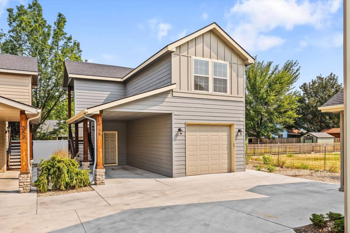 Apartment for rent at 352 E Idaho St, Eagle, ID 83616