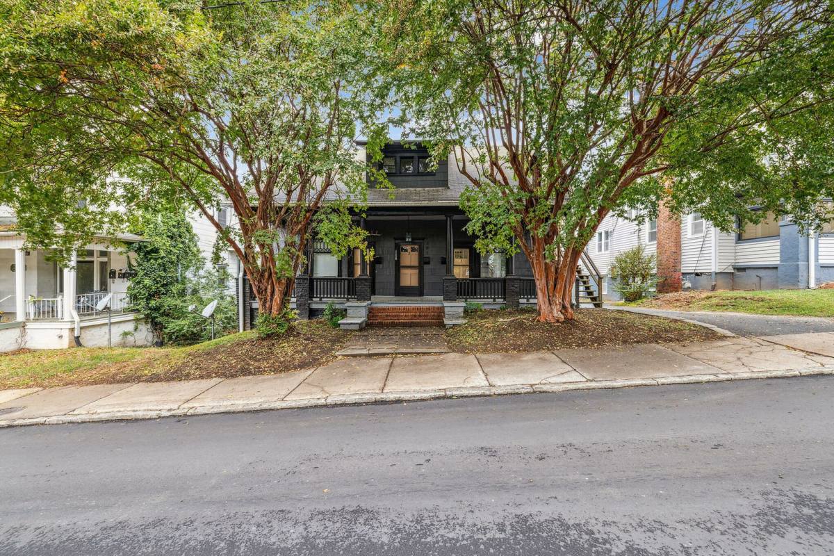 Apartment for rent at 409 W 1st St, Winston Salem, NC 27101