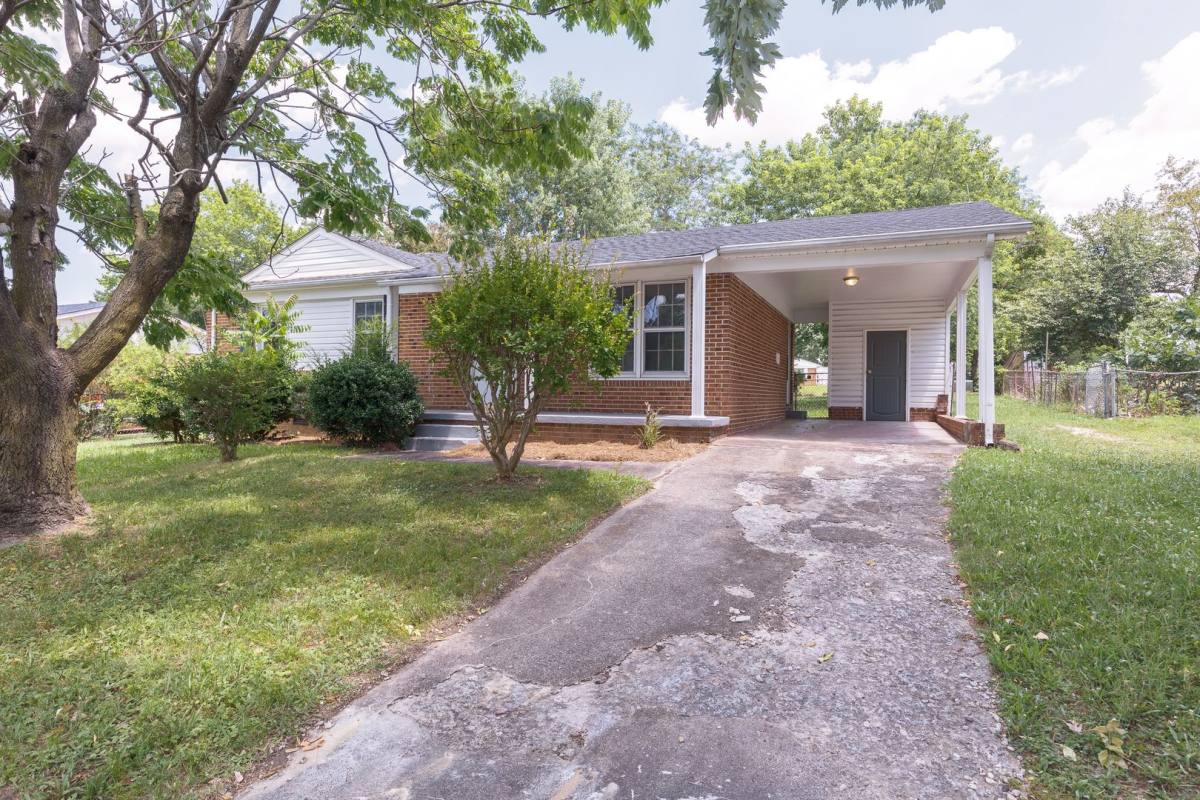 House for rent at 1803 Allen St, Greensboro, NC 27406