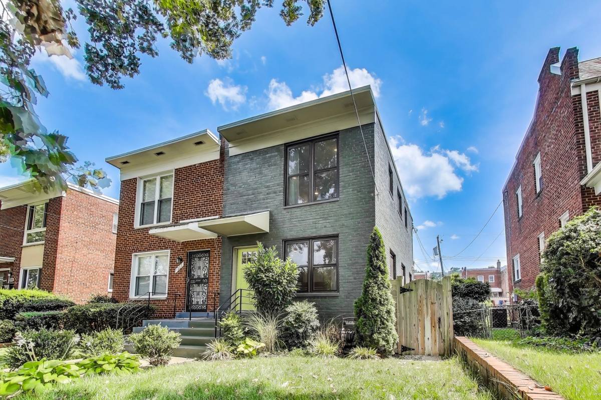 Townhouse for rent at 1225 Emerson St NE, Washington, DC 20017
