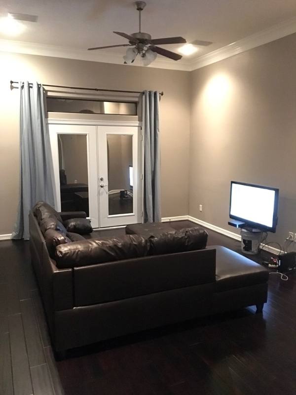 Townhouse for rent at 4118 Bonner View Lane, Houston, TX 77007