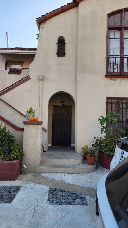 Apartment for rent at 6416 Lamirada Ave, Los Angeles, CA 90038