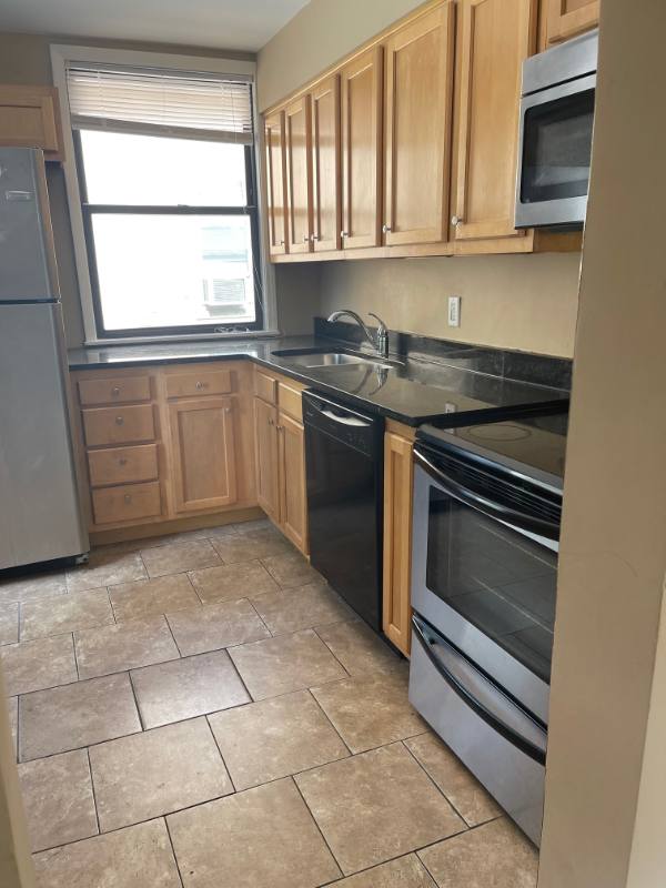 Apartment for rent at 225 Emming St #2, Cincinnati, OH 45219