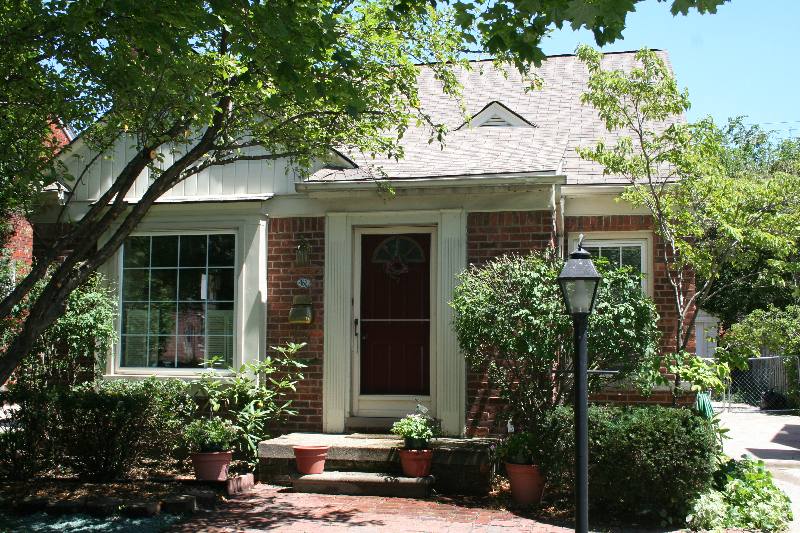 House for rent at 462 Moran Rd, Grosse Pointe, MI 48236