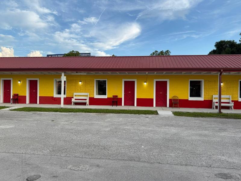Apartment for rent at 23670 US-301, Lawtey, FL 32058