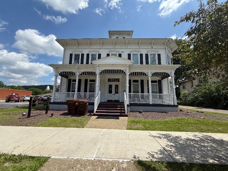 Apartment for rent at 1140 Buffalo St #6, Franklin, PA 16323
