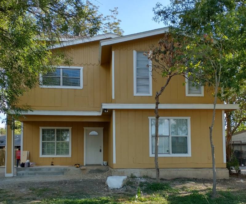 Apartment for rent at 614 Barberry St #201, San Antonio, TX 78221