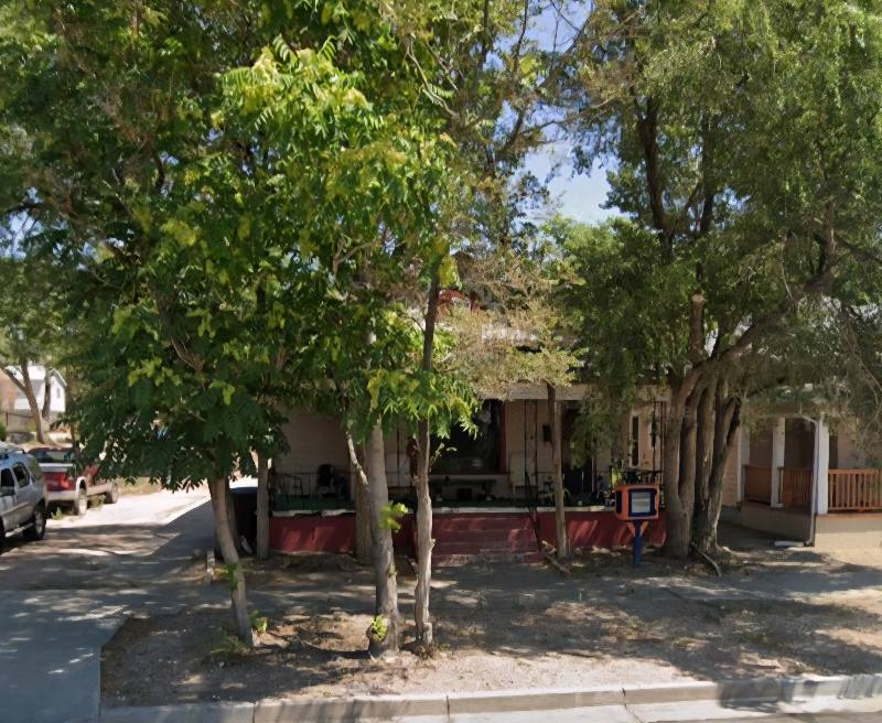 House for rent at 1016 N Elizabeth St, Pueblo, CO 81003