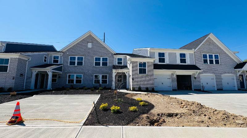 Townhouse for rent at 454 Glenhaven Way, Fairborn, OH 45324