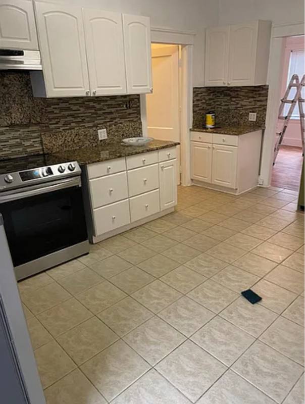 Apartment for rent at 38 S Lenox St #1, Worcester, MA 01602