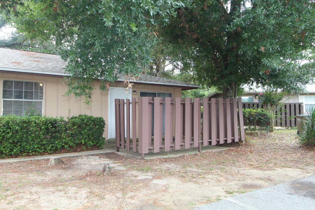 Townhouse for rent at 1375 Bakalane Court #A, Pensacola, FL 32504