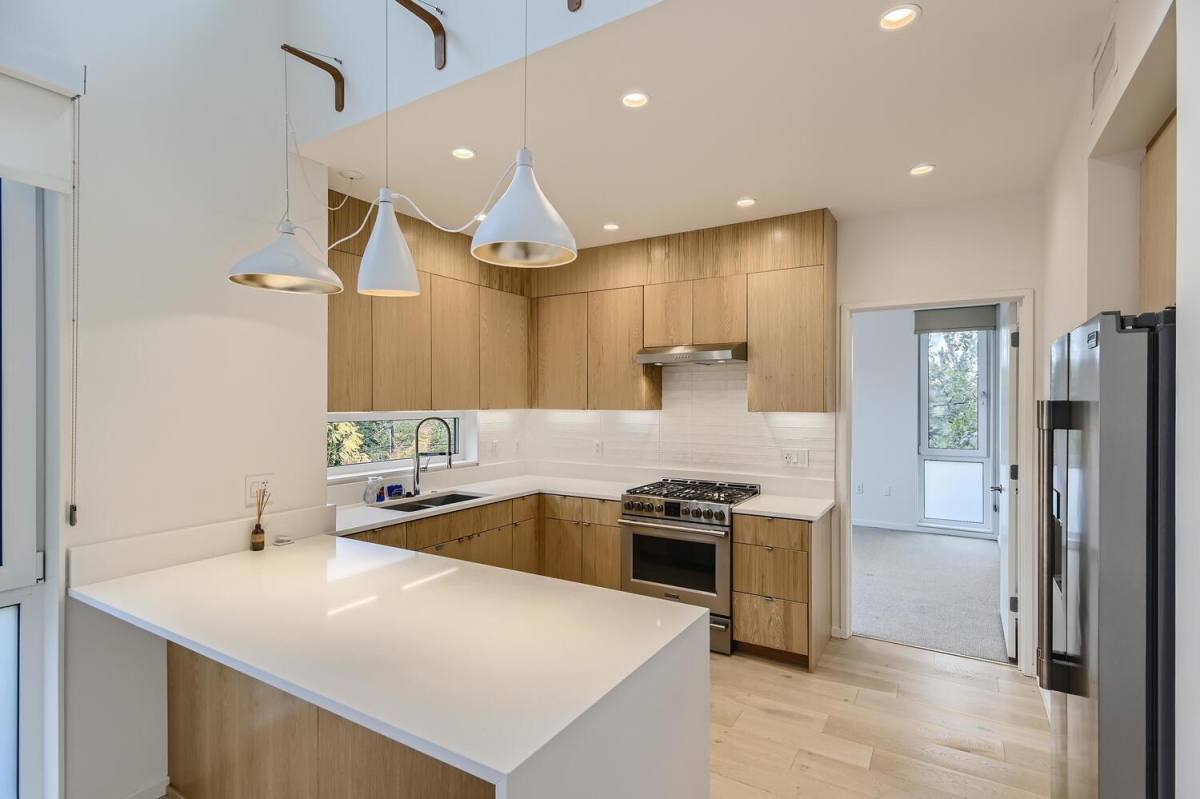 House for rent at 2035 SW Vermont St #7, Portland, OR 97219