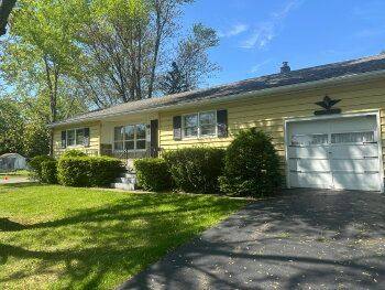 House for rent at 5 Blue Creek Lane, Latham, NY 12110