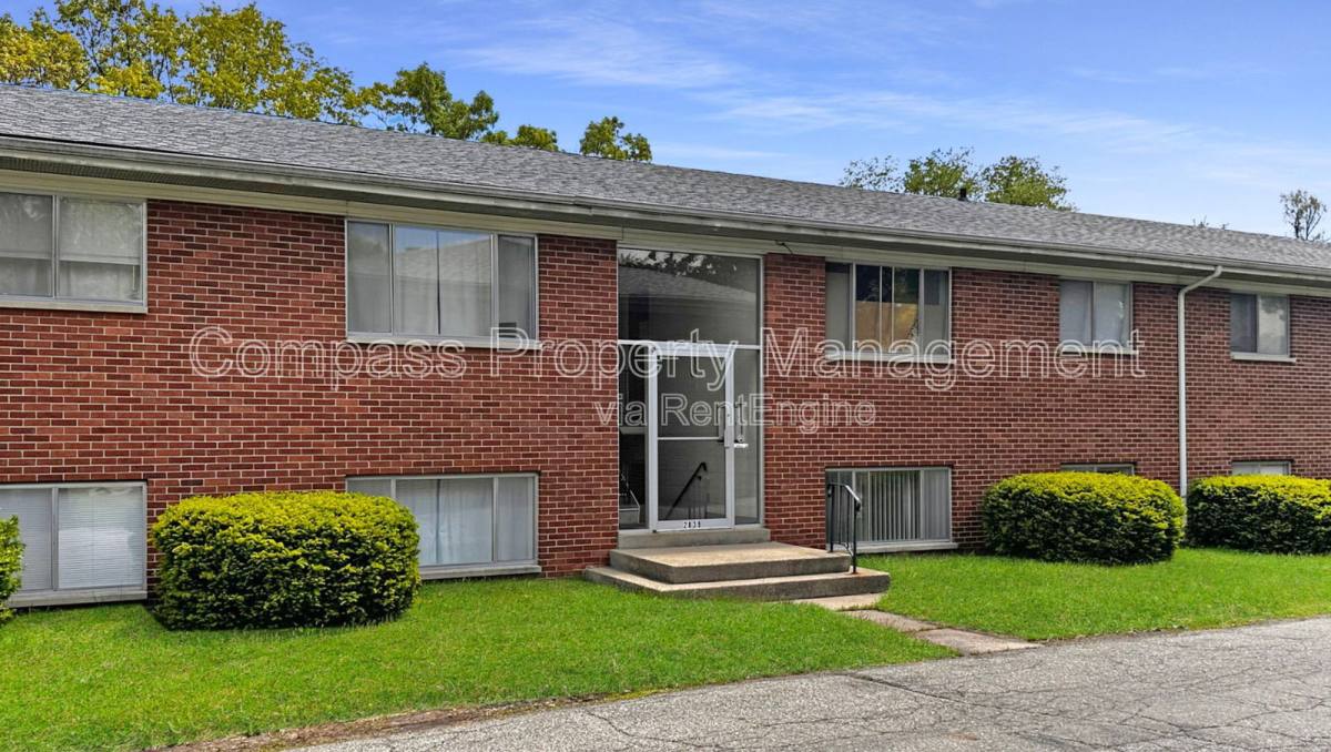 Apartment for rent at 2847 S Burdick St, Kalamazoo, MI 49001